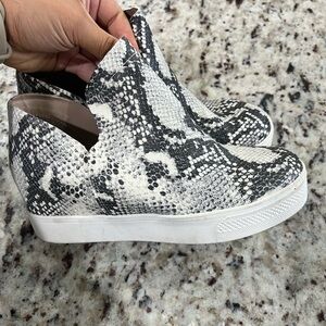 Steve Madden Snakeskin Slip-On Shoe